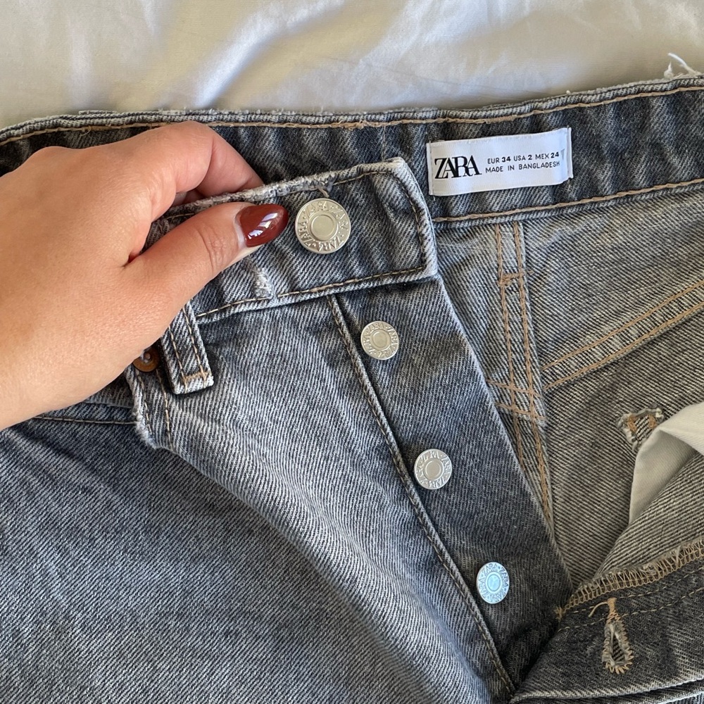 Zara Straight Leg Jeans in Grey